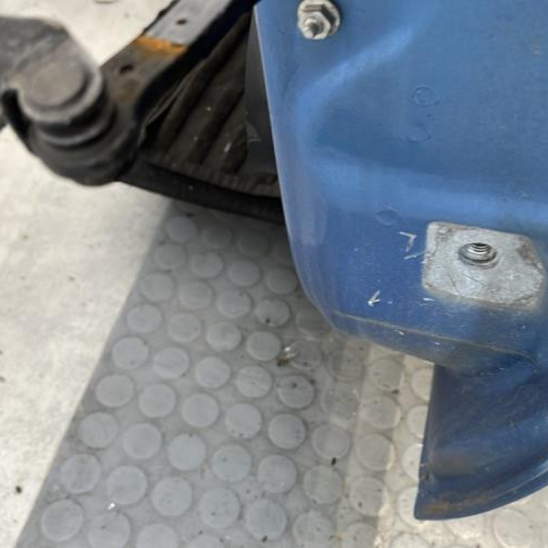 Porte avant gauche OPEL CORSA E Photo n°5