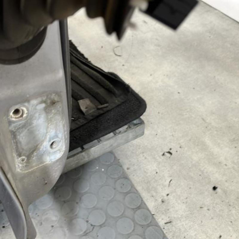 Porte avant droit VOLKSWAGEN POLO 4 Photo n°4