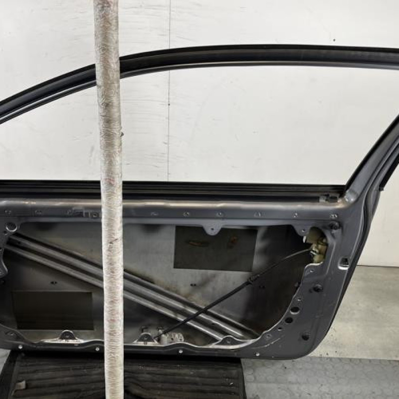 Porte avant droit VOLKSWAGEN POLO 4 Photo n°6