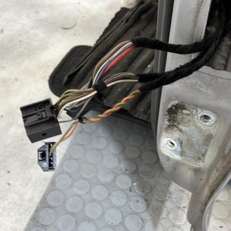 Porte avant gauche VOLKSWAGEN POLO 4 Photo n°6