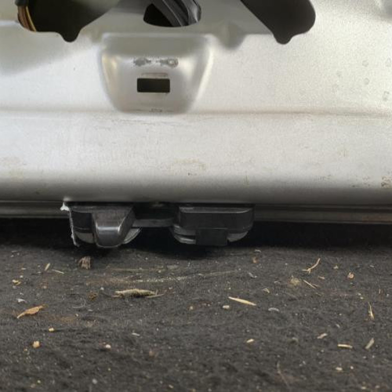 Malle/Hayon arriere FORD FUSION Photo n°4