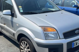 Malle/Hayon arriere FORD FUSION