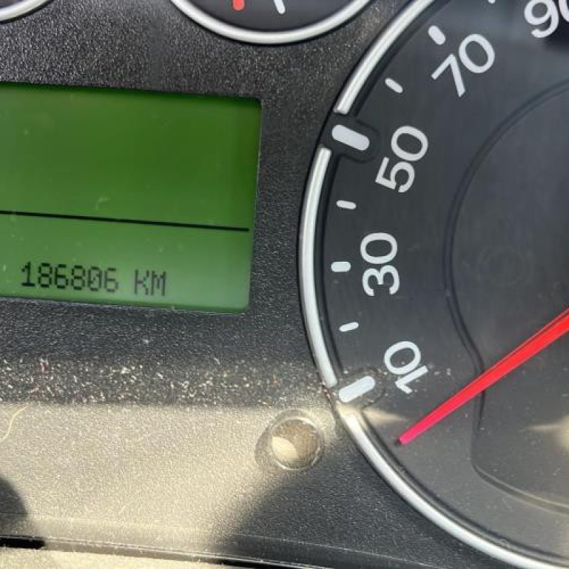 Malle/Hayon arriere FORD FUSION Photo n°16