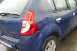 Malle/Hayon arriere DACIA SANDERO 1