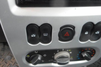 Malle/Hayon arriere DACIA SANDERO 1