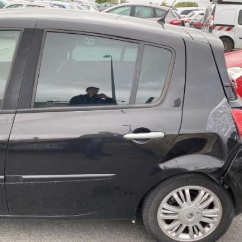 Moteur RENAULT CLIO 3 Photo n°18