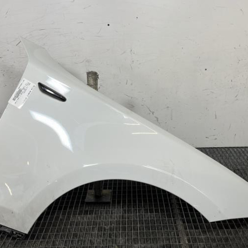 Aile avant droit BMW SERIE 1 E87 Photo n°1