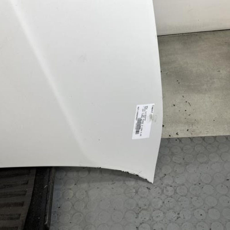 Capot BMW SERIE 1 E87 Photo n°6