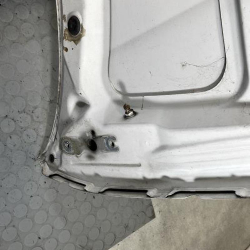 Capot BMW SERIE 1 E87 Photo n°10