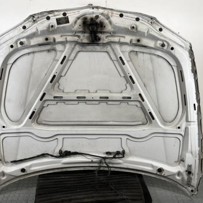 Capot BMW SERIE 1 E87 Photo n°11