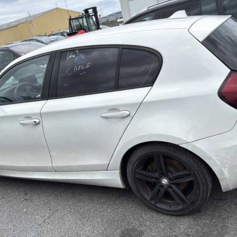 Capot BMW SERIE 1 E87 Photo n°19