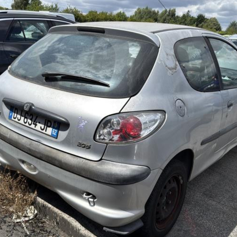 Bouton de coffre PEUGEOT 206 Photo n°6