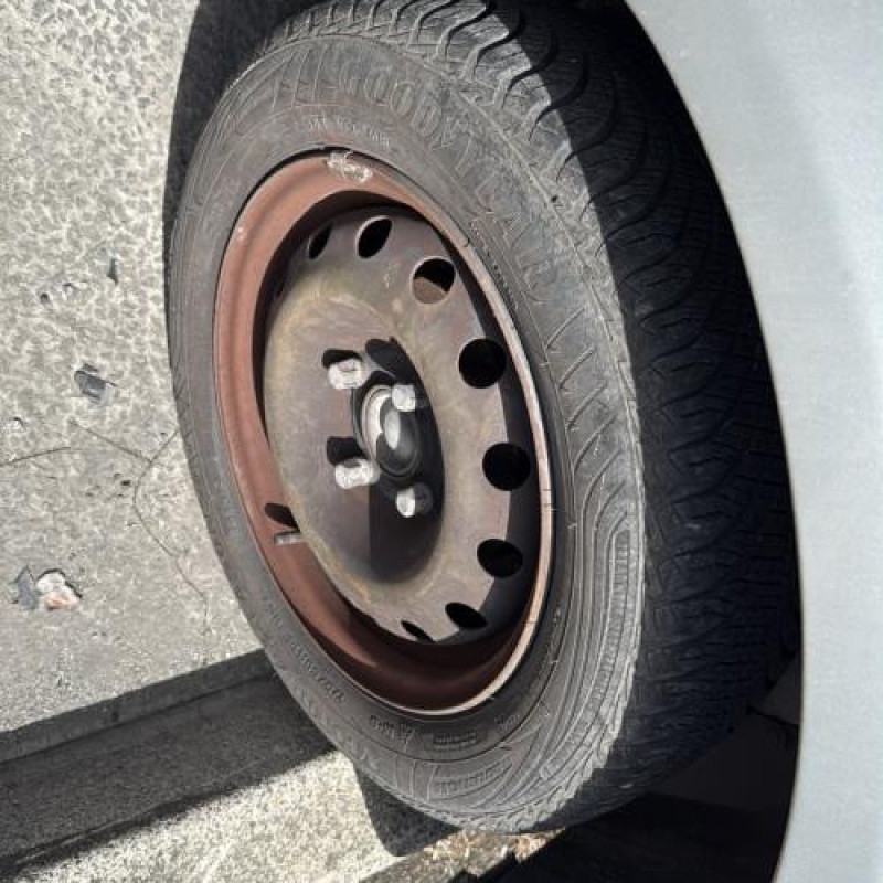 Bouton de coffre PEUGEOT 206 Photo n°17