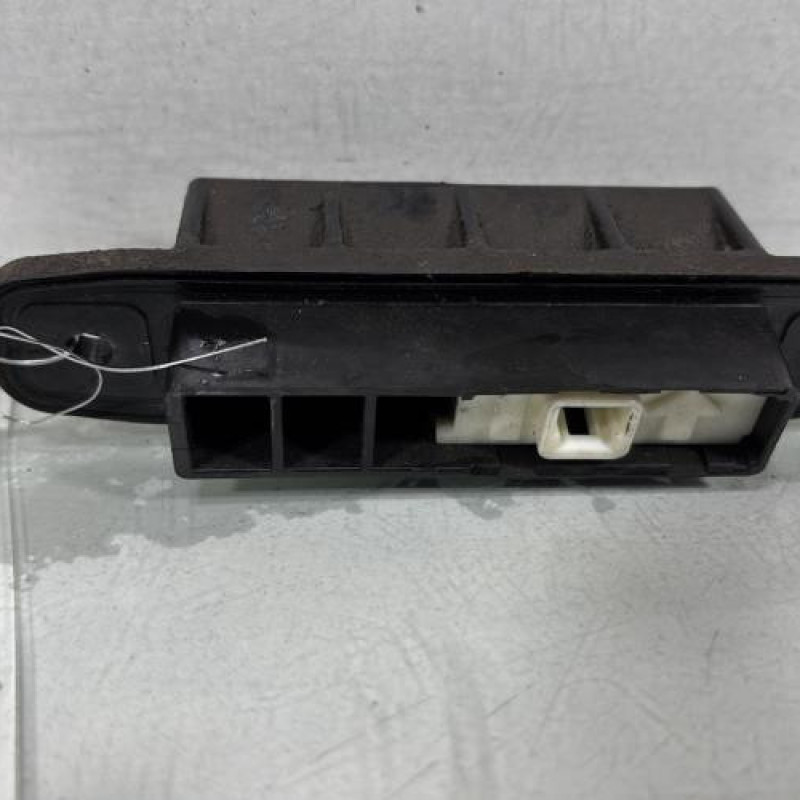 Bouton de coffre TOYOTA AURIS 1 Photo n°3