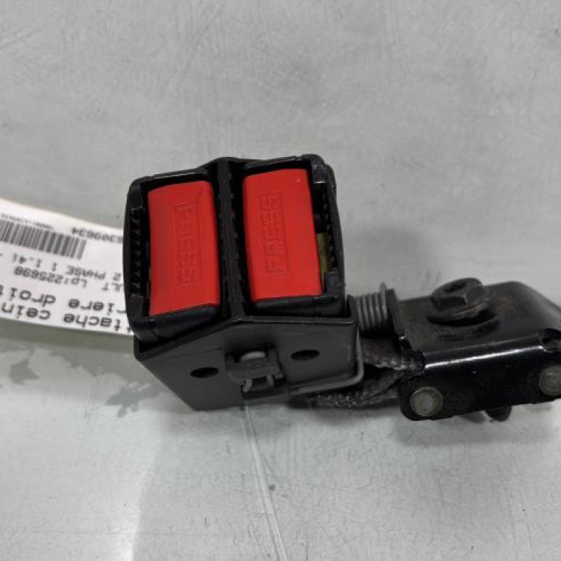 Attache ceinture arriere droit RENAULT CLIO 2 Photo n°4