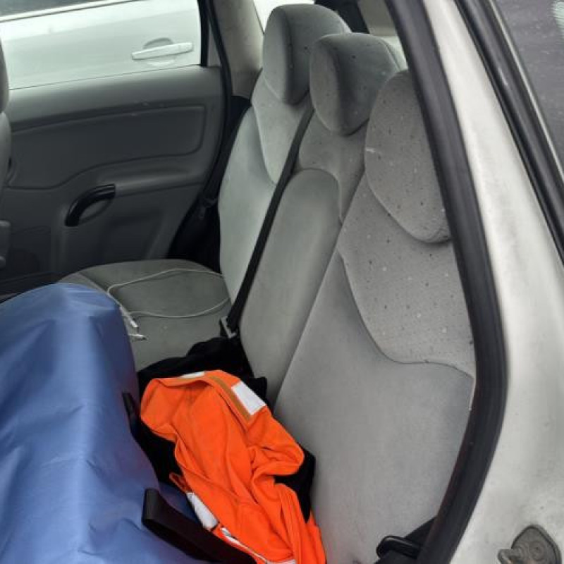 Aile avant droit CITROEN C3 1 Photo n°15