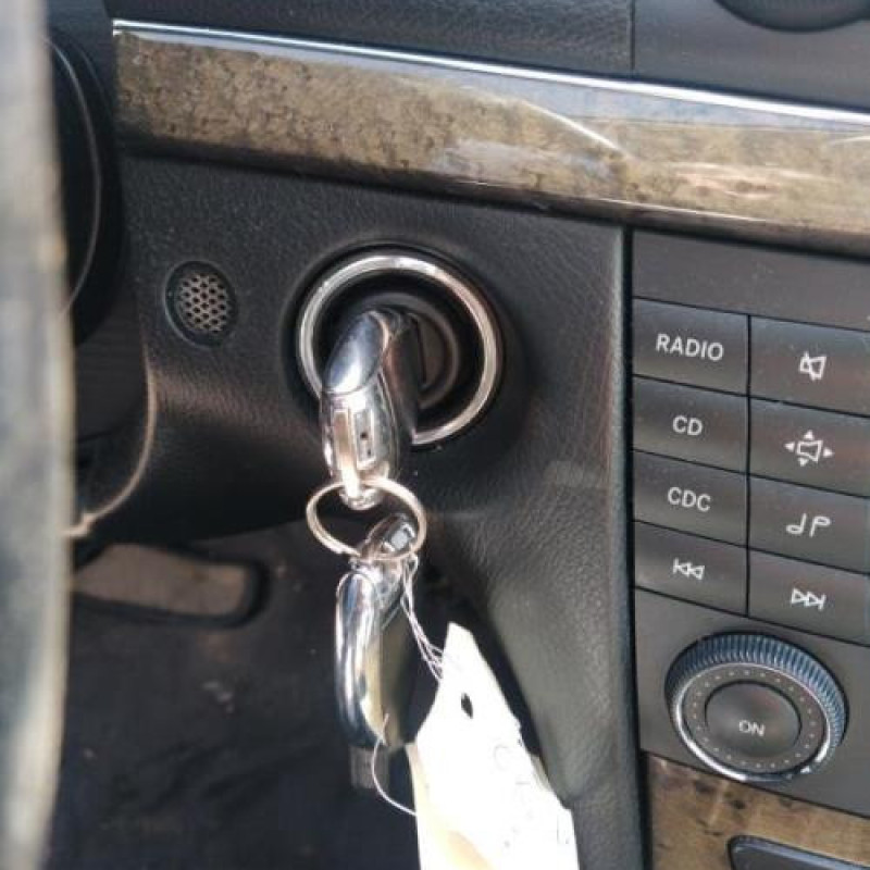 Optique avant principal gauche (feux)(phare) MERCEDES CLASSE E 211 Photo n°16