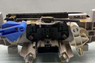 Commande chauffage DACIA DUSTER 1