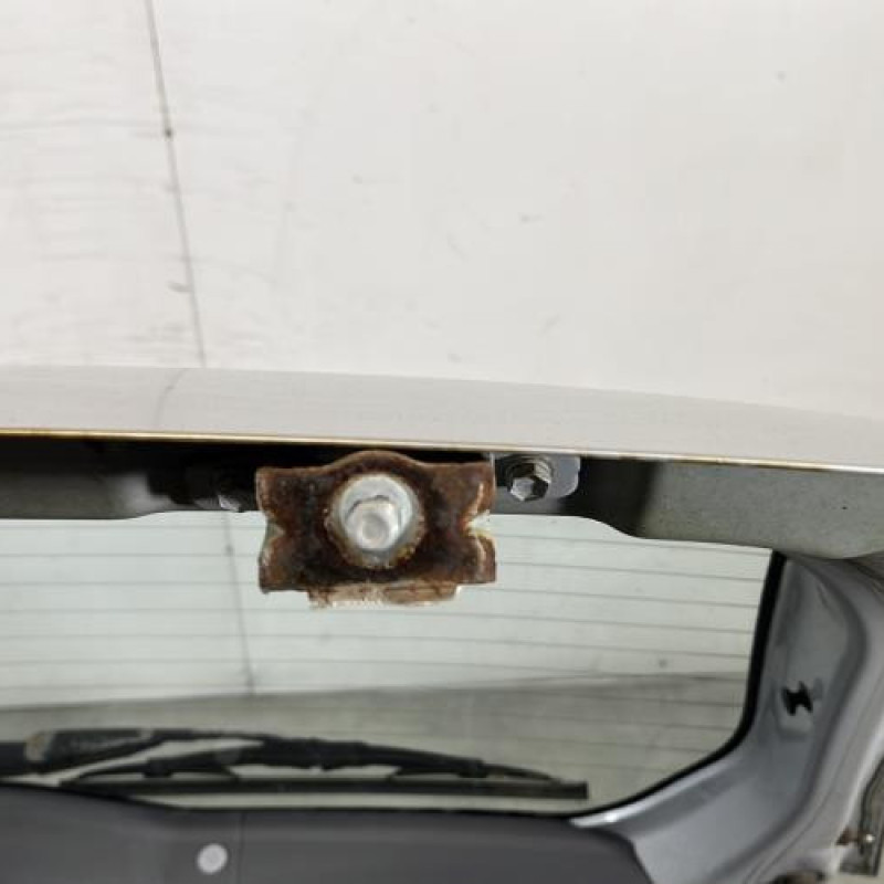 Malle/Hayon arriere HYUNDAI GETZ Photo n°7