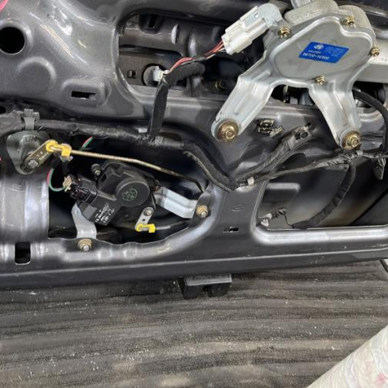 Malle/Hayon arriere HYUNDAI GETZ Photo n°10