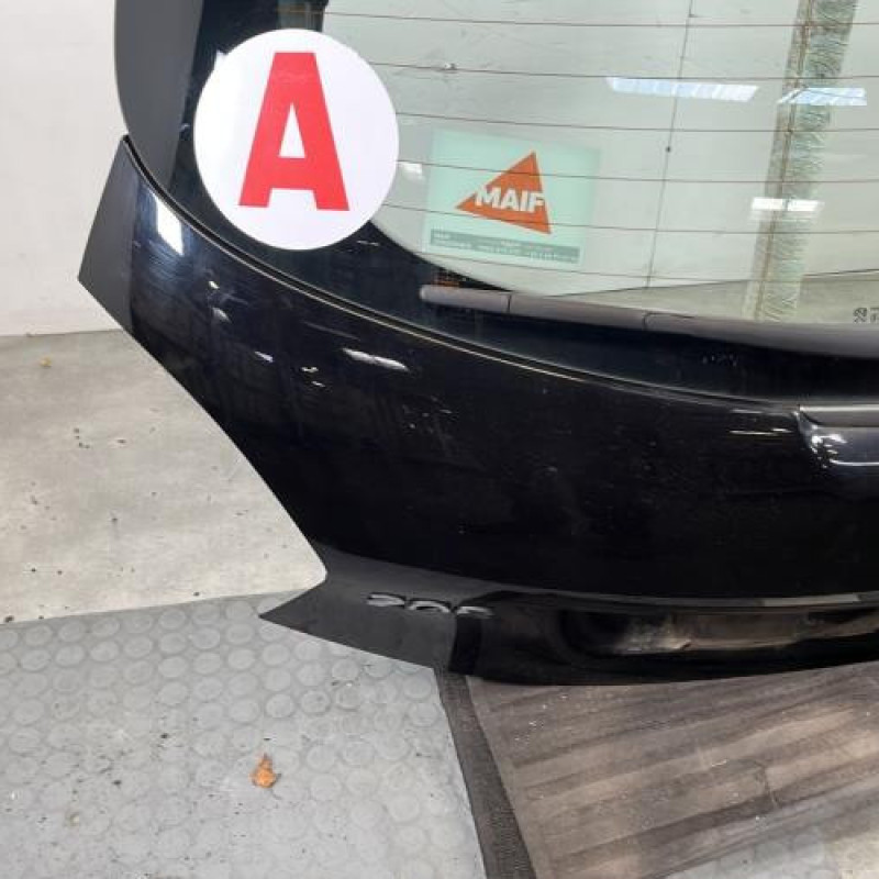 Malle/Hayon arriere PEUGEOT 208 1 Photo n°5