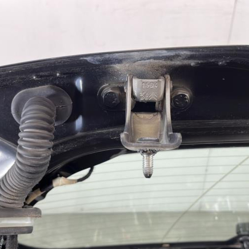 Malle/Hayon arriere PEUGEOT 208 1 Photo n°6