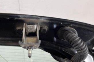 Malle/Hayon arriere PEUGEOT 208 1