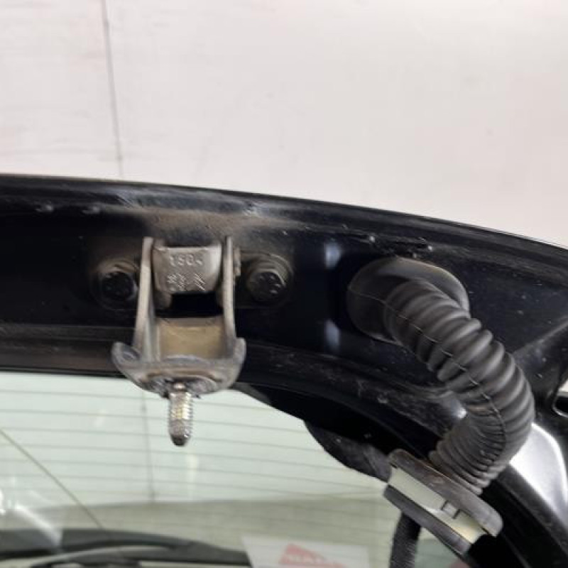 Malle/Hayon arriere PEUGEOT 208 1 Photo n°7