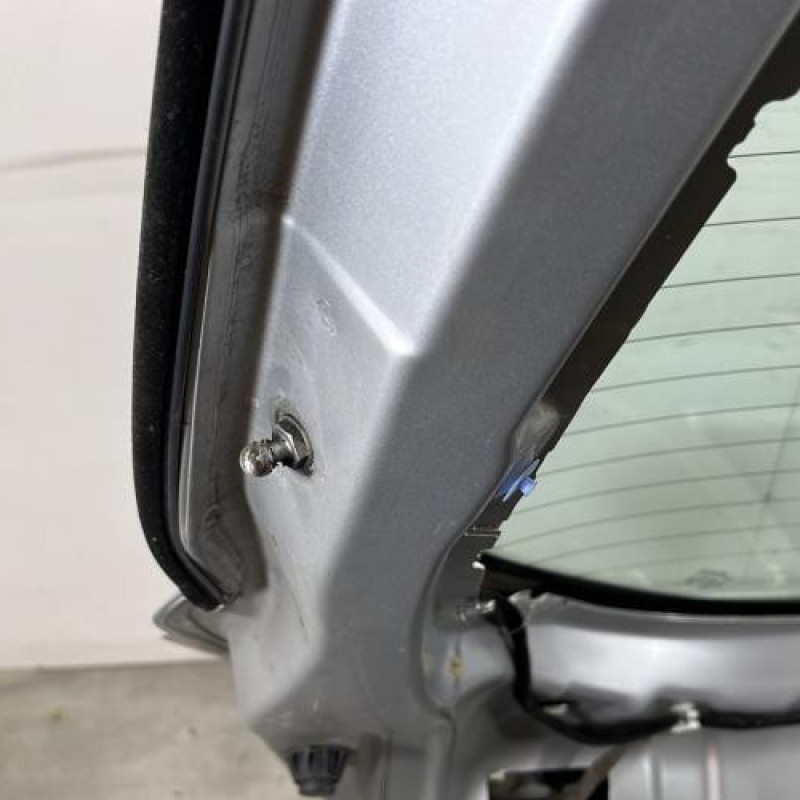 Malle/Hayon arriere RENAULT LAGUNA 3 Photo n°11