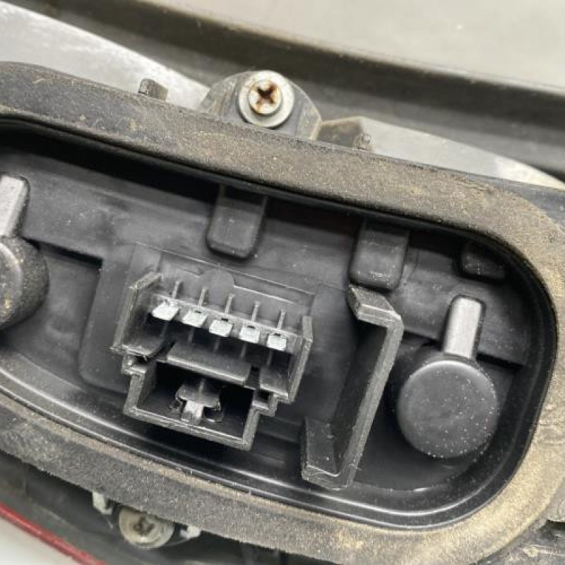 Feu arriere principal gauche (feux) FIAT PUNTO 2 Photo n°3