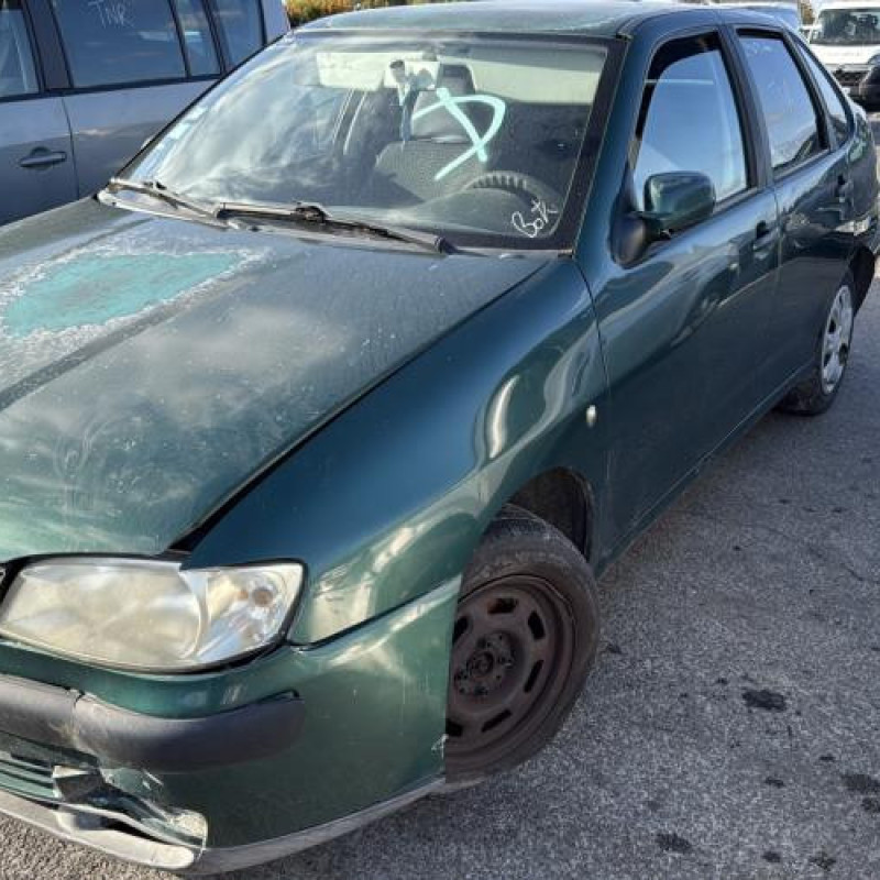 Feu arriere principal droit (feux) SEAT CORDOBA 1 Photo n°4