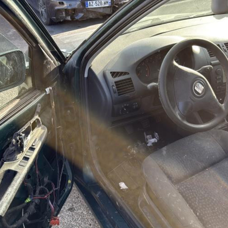 Feu arriere principal droit (feux) SEAT CORDOBA 1 Photo n°10