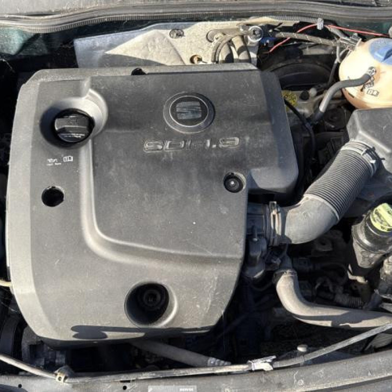 Feu arriere principal droit (feux) SEAT CORDOBA 1 Photo n°17