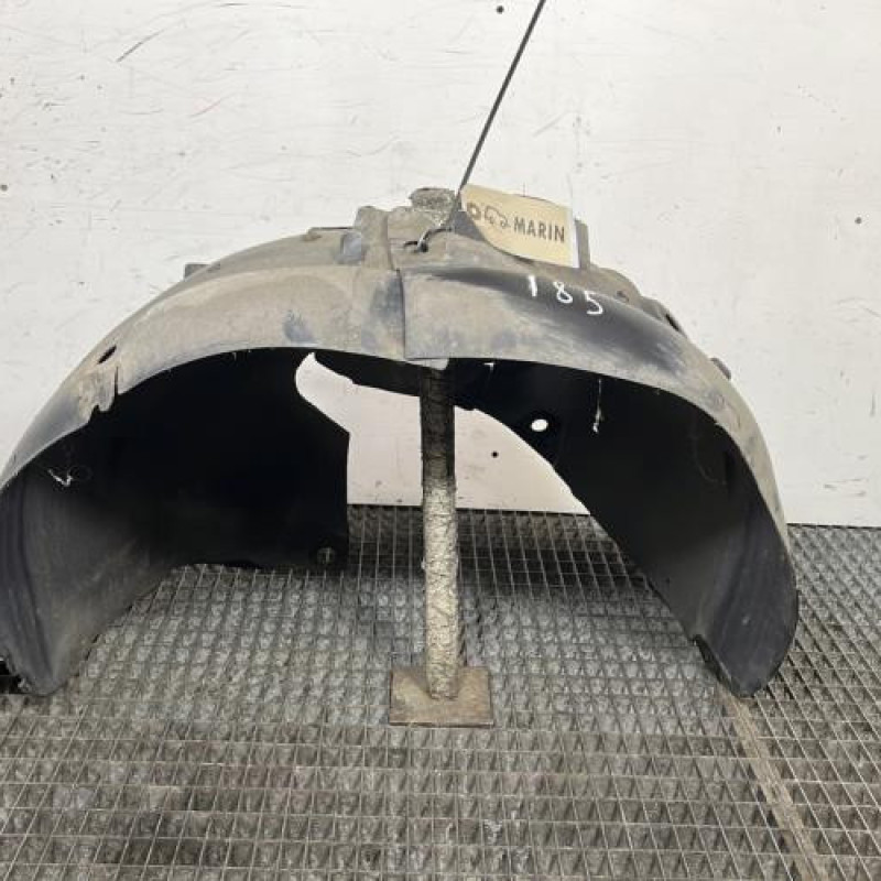 Pare boue avant gauche RENAULT CLIO 3 Photo n°1