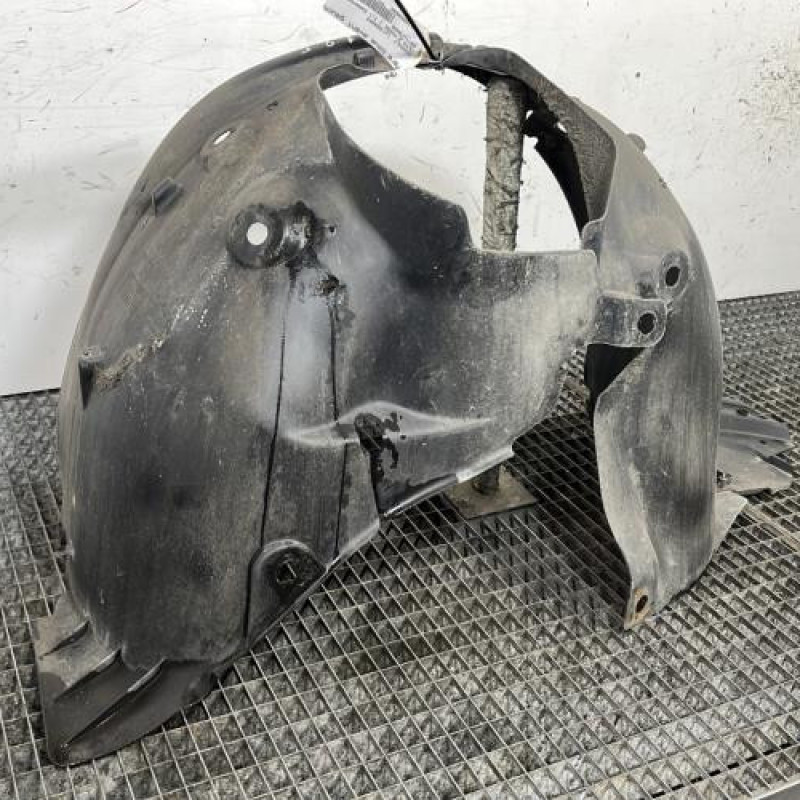 Pare boue avant gauche RENAULT CLIO 3 Photo n°3