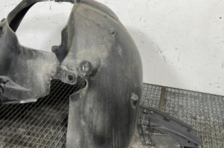 Pare boue avant gauche RENAULT CLIO 3