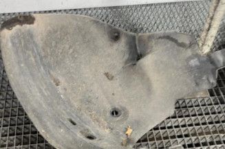 Pare boue avant gauche RENAULT CLIO 3