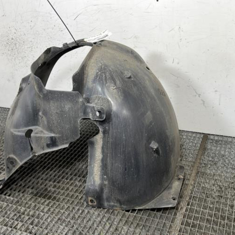 Pare boue avant gauche RENAULT CLIO 3 Photo n°4