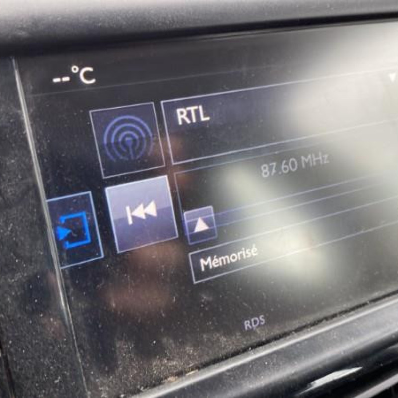 PEUGEOT 208 1 PHASE 1 1.4 HDI - 8V TURBO Photo n°18