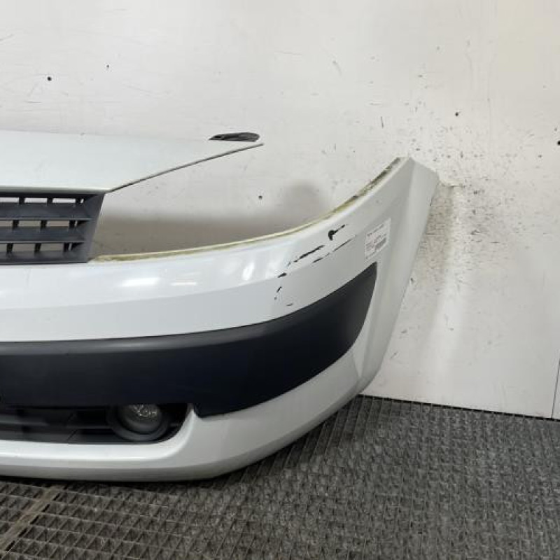 Pare choc avant RENAULT MEGANE 2 Photo n°3