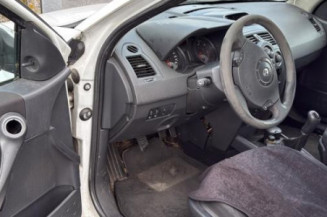 Pare choc avant RENAULT MEGANE 2