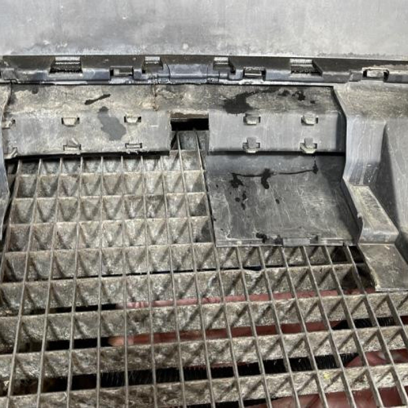 Pare choc arriere AUDI A3 2 Photo n°8