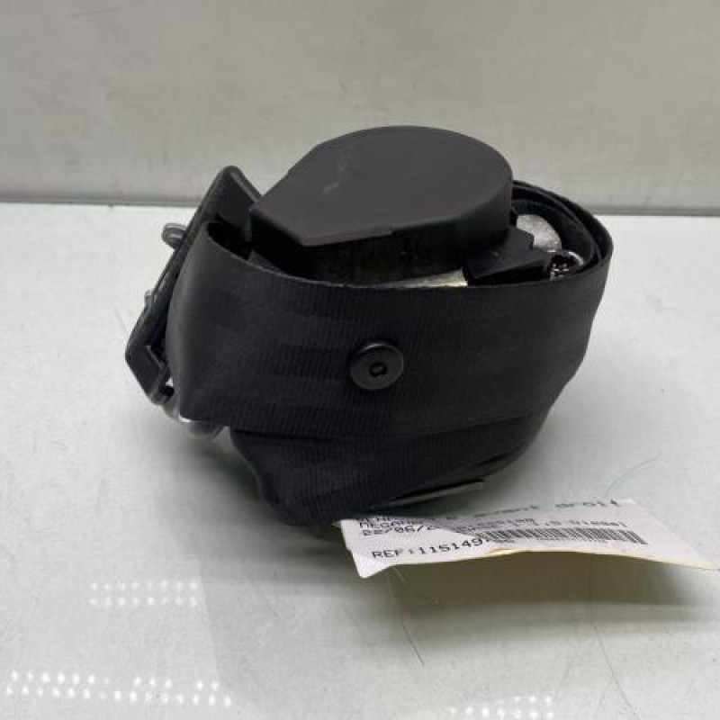 Pretensionneur de ceinture avant droit RENAULT MEGANE 3 Photo n°1