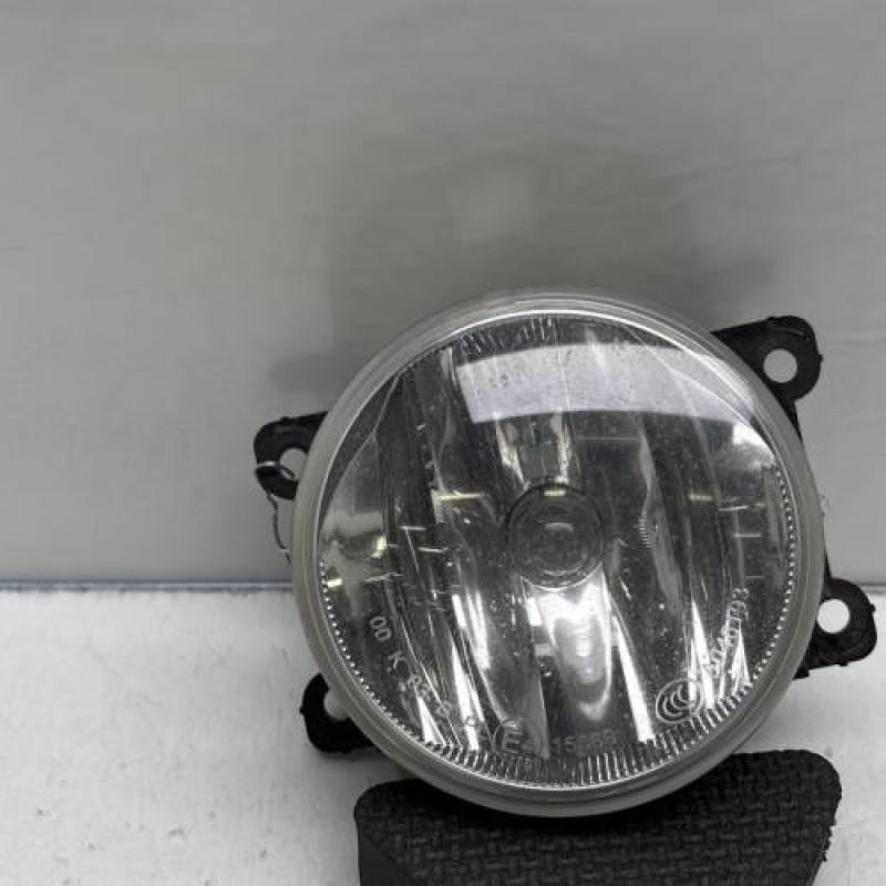 Anti brouillard gauche (feux) PEUGEOT 208 1 Photo n°1