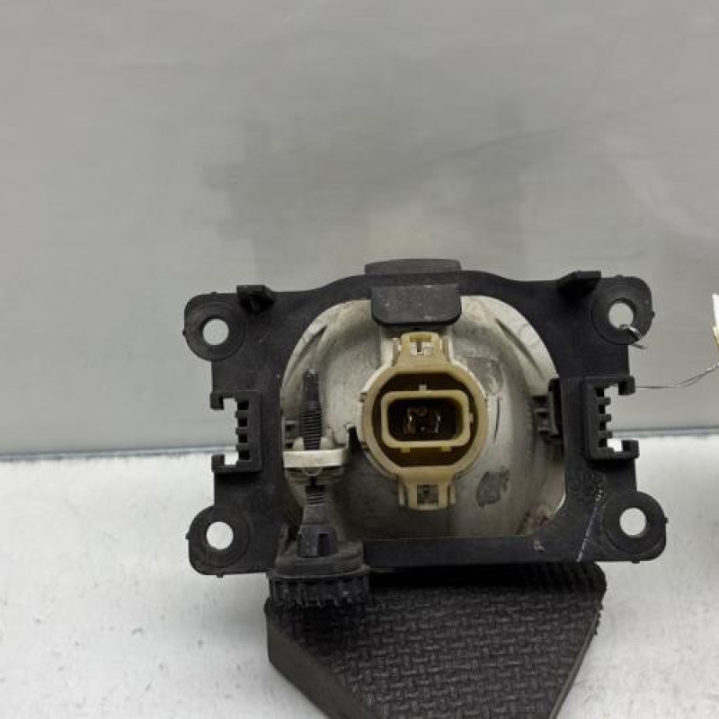 Anti brouillard gauche (feux) PEUGEOT 208 1 Photo n°2