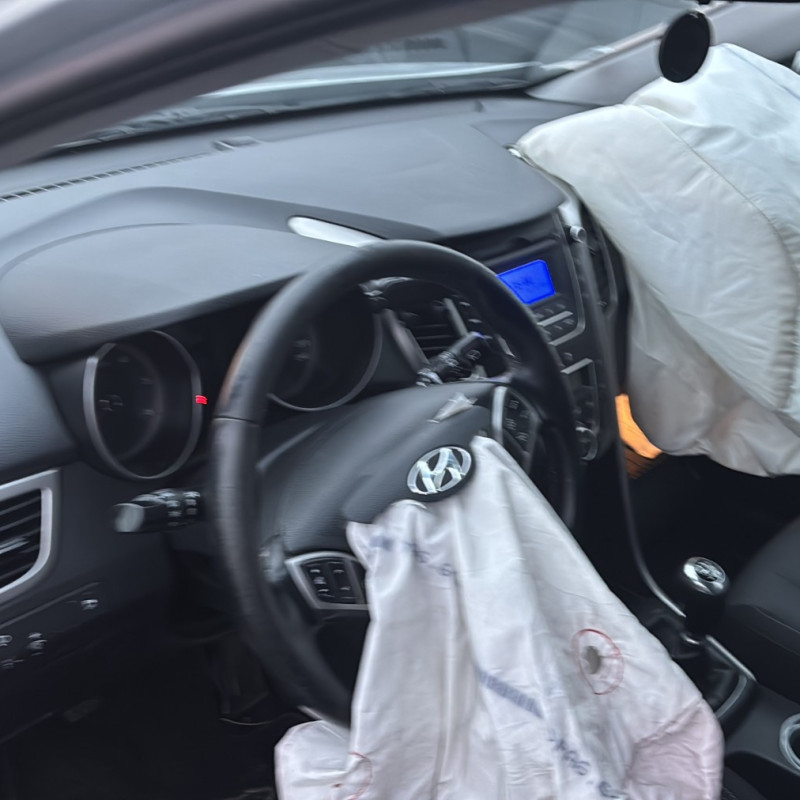 HYUNDAI I 30 2 PHASE 1 BREAK 1.6 CRDI - 16V TURBO Photo n°13