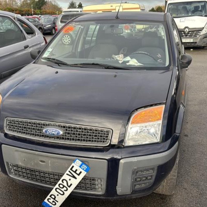 Capot FORD FUSION Photo n°15