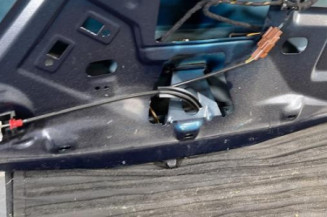 Malle/Hayon arriere FORD FUSION