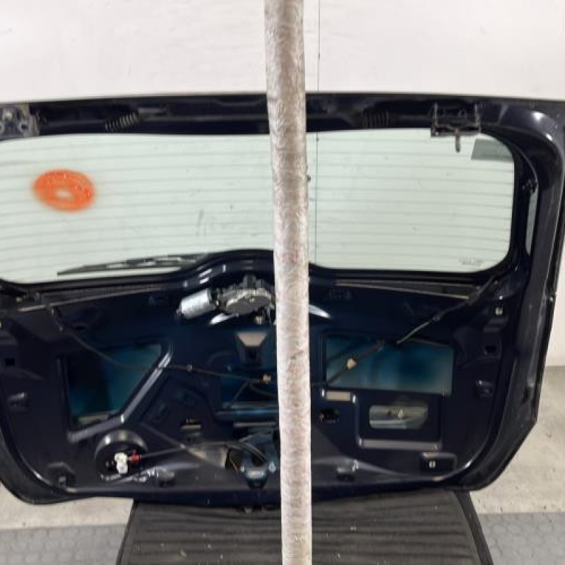 Malle/Hayon arriere FORD FUSION Photo n°11