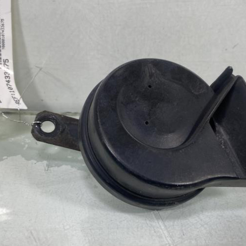 Avertisseur/Klaxon VOLKSWAGEN POLO 4 Photo n°1